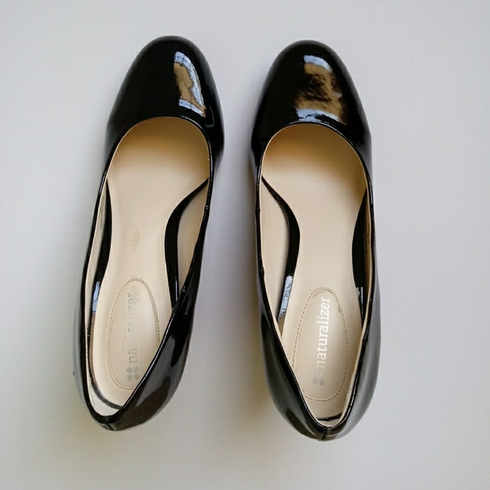 NATURALIZER | Ally Patent Black Heels